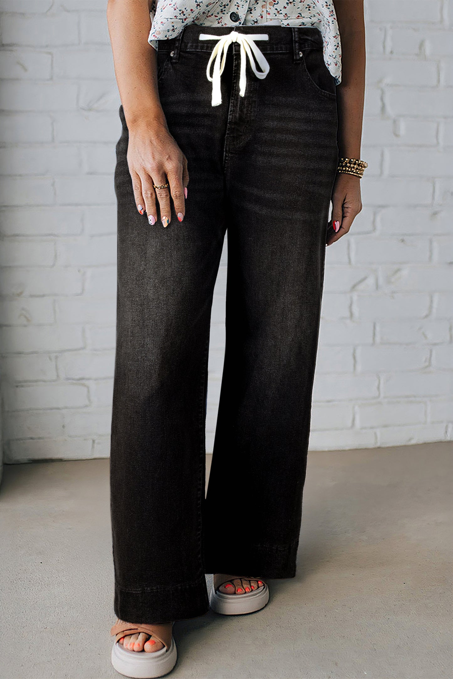 Acid Washed Contrast Lace-up Jeans
