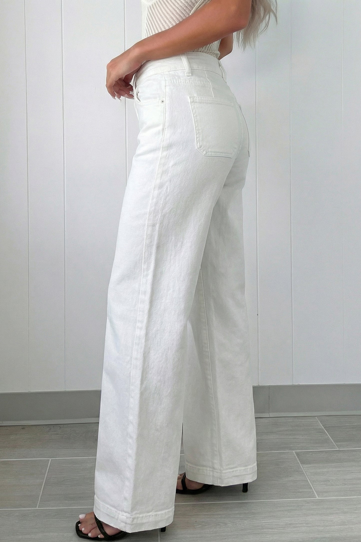 2-Button High Waist Wide Leg Jeans