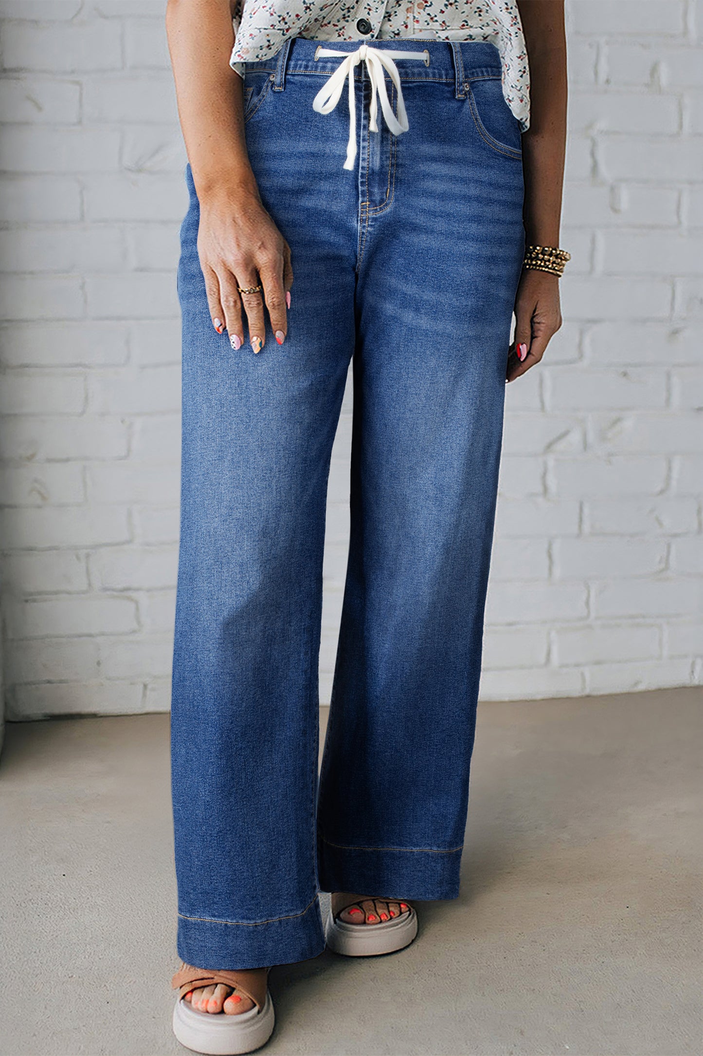 Acid Washed Contrast Lace-up Jeans